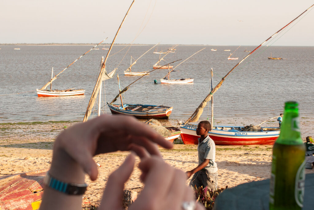 Praia da Costa do Sol, Bairro dos pescadores outside Maputo