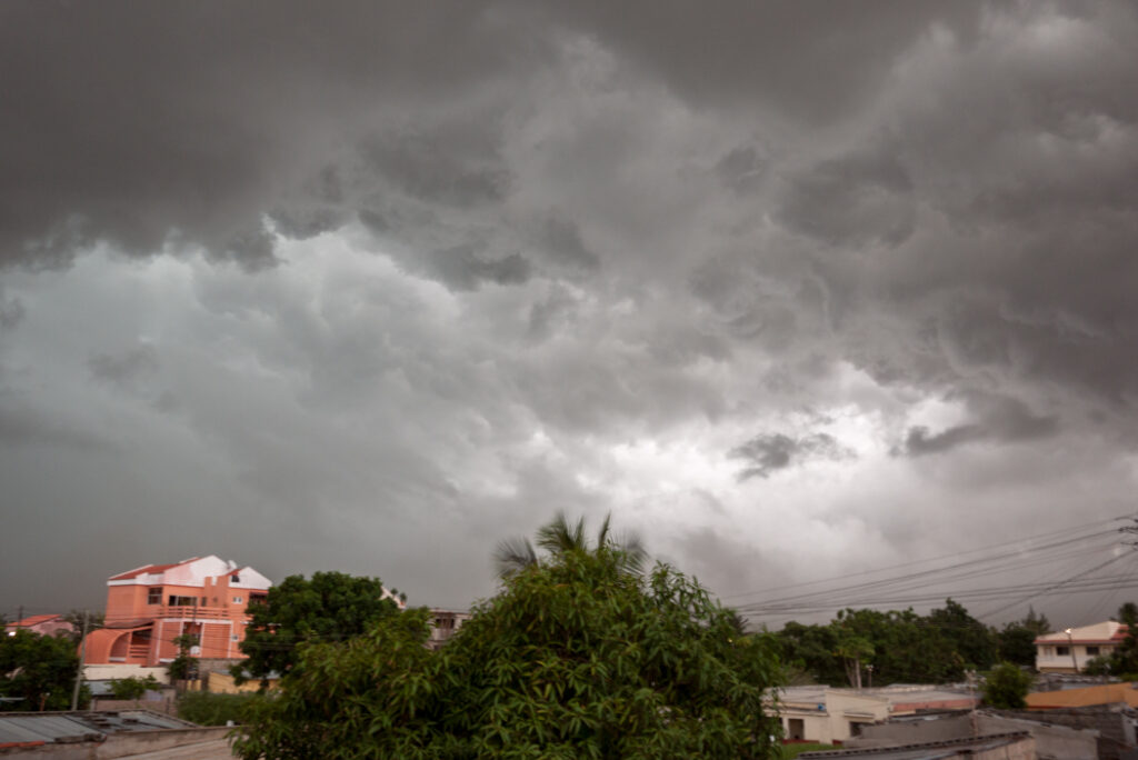 Pre thunderstorm above Bairro de Triumfo outside Maputo